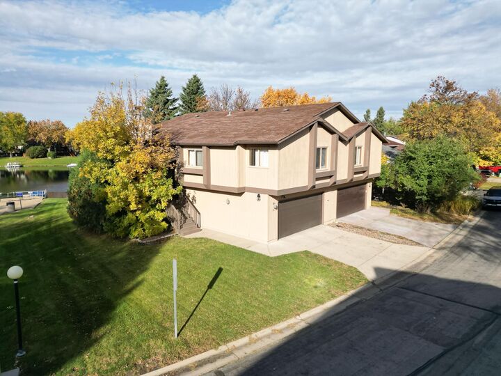 Property Photo:  35 Fremont Drive S  ND 58103 
