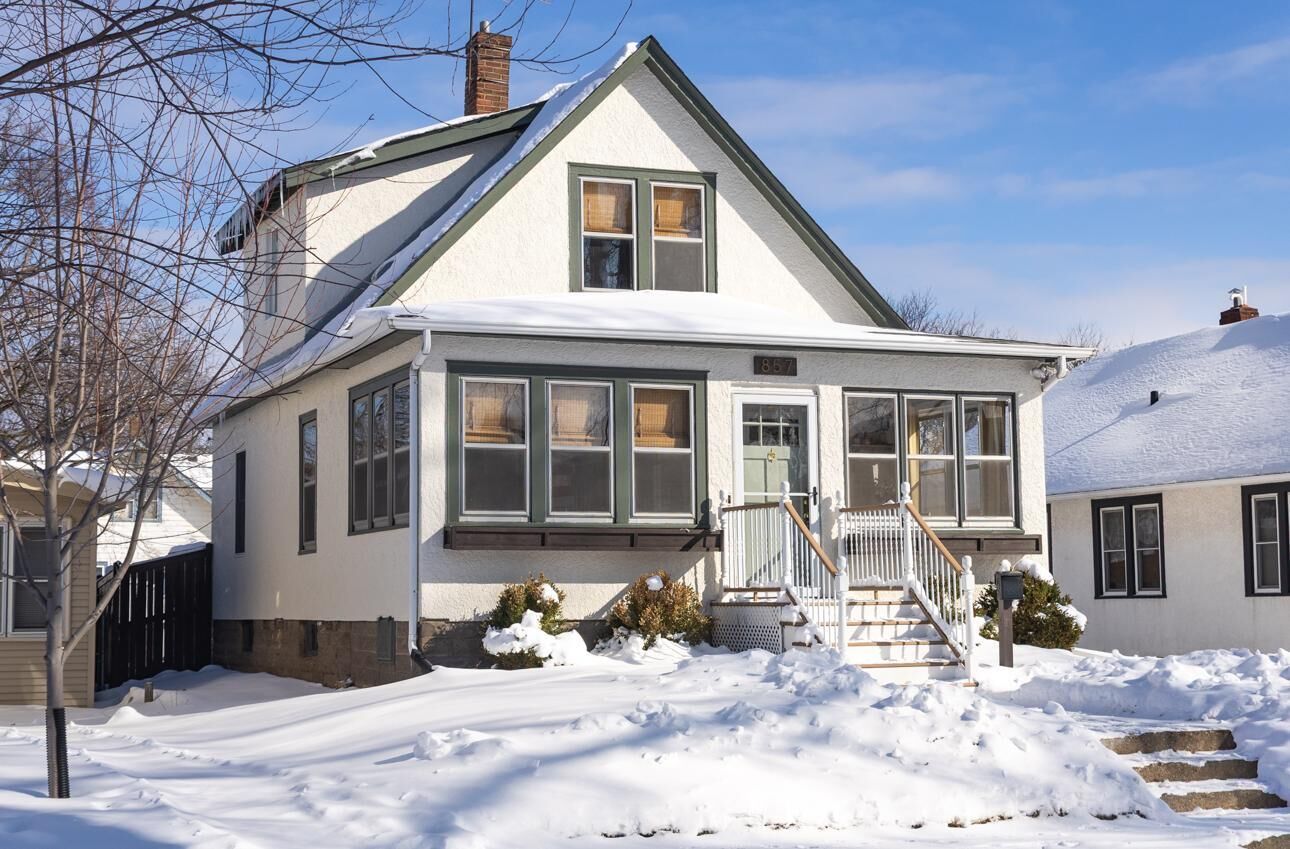 Property Photo:  857 Cottage Avenue E  MN 55106 