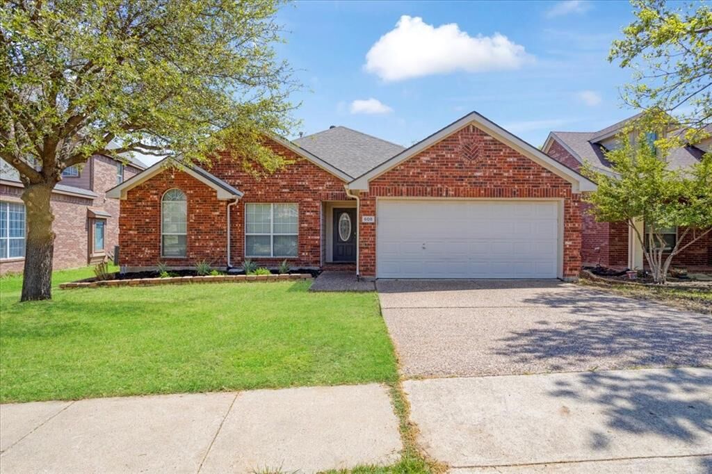 Property Photo:  608 Lake Village Drive  TX 75071 