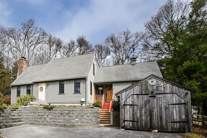 Property Photo:  42 Pond View Drive  MA 02537 