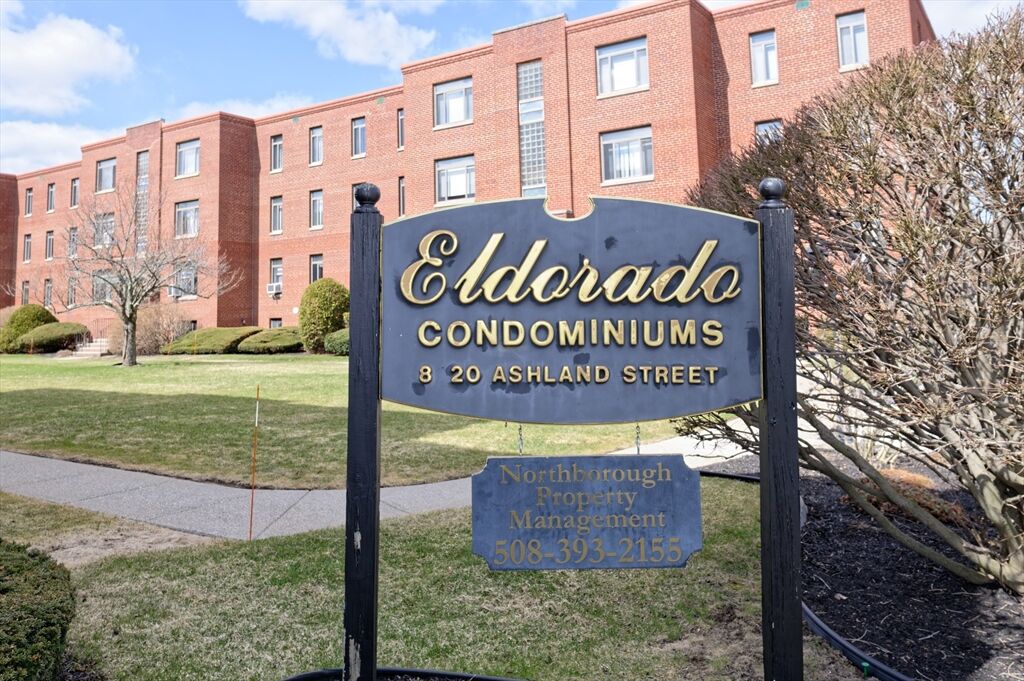 Property Photo:  20 Ashland St 3L  MA 01609 