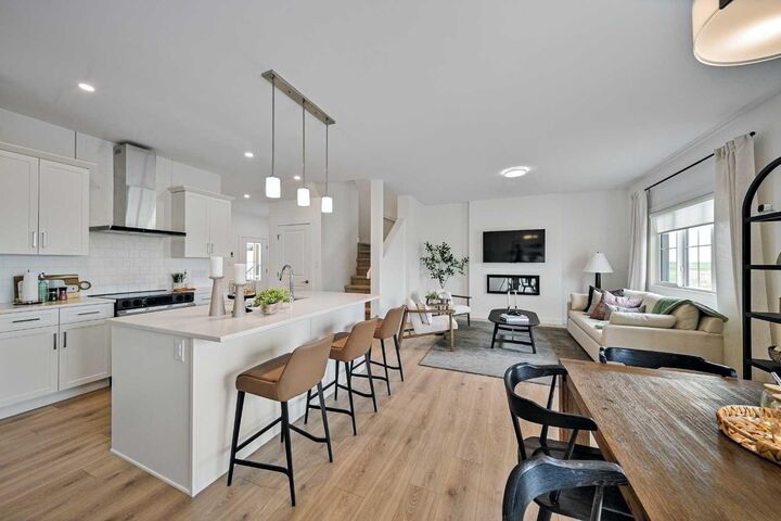 517 Ranch Green — photo 1