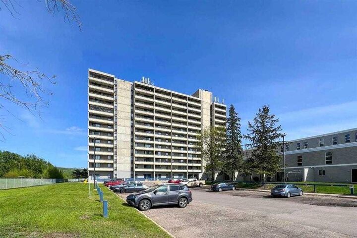 13221 Macdonald Drive 500 — photo 1