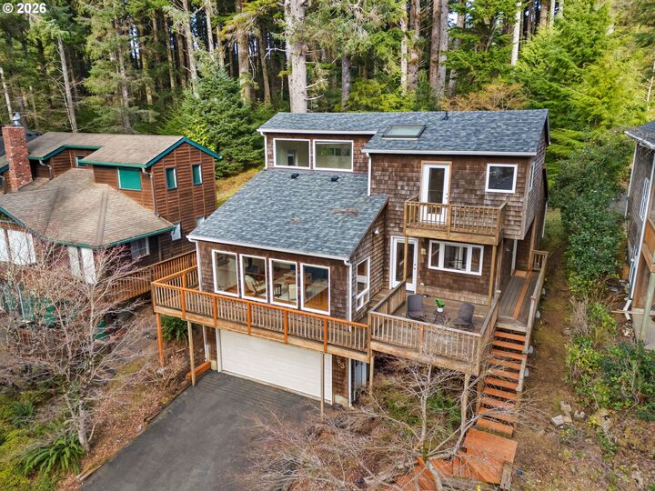 Property Photo:  3763 E Chinook Ave  OR 97110 