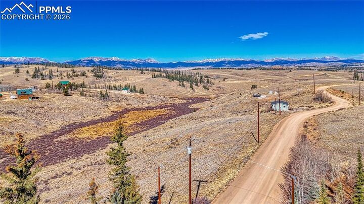Property Photo:  679 Apache Trail  CO 80432 