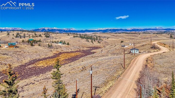 Property Photo:  679 Apache Trail  CO 80432 