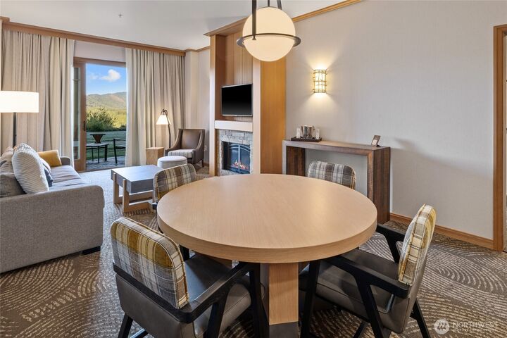 Property Photo: 3600 Suncadia Trail 1137 WA 98922