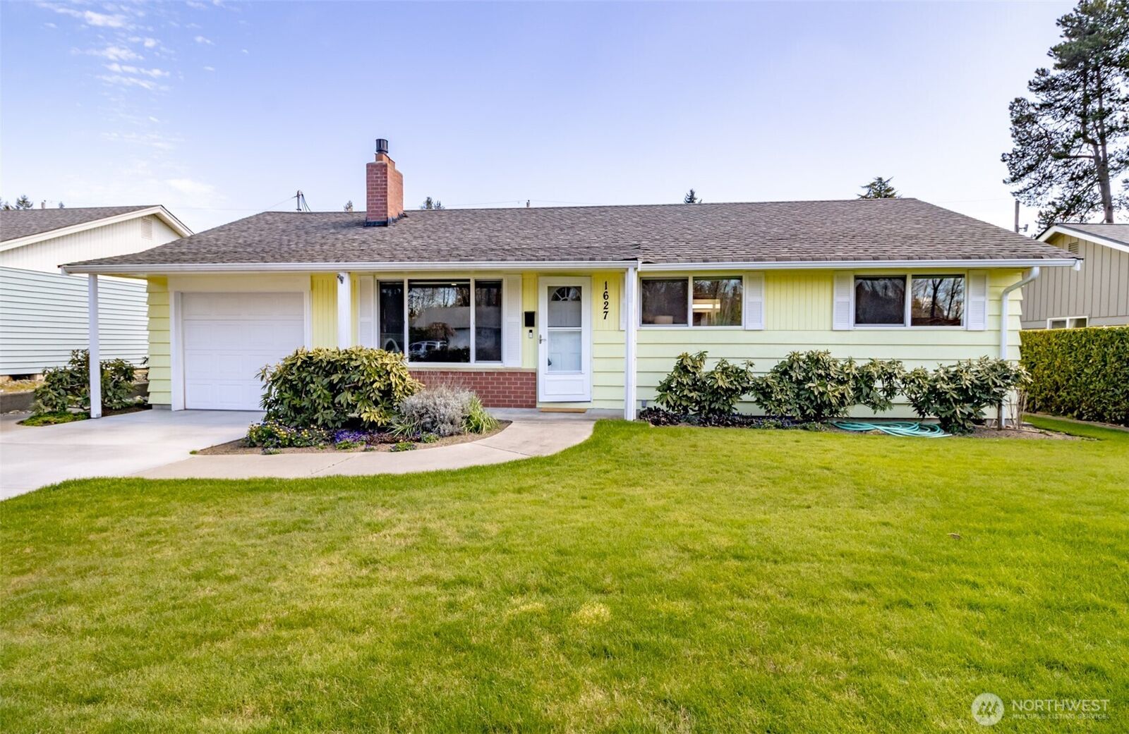 Property Photo:  1627 S Verde Street  WA 98405 