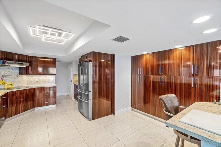 Property Photo:  4001 N Ocean Boulevard 708  FL 33431 