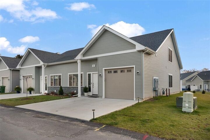 Property Photo:  12 West Valley Circle  RI 02893 