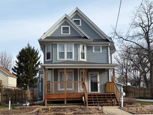 Property Photo:  1214 Laurel Avenue  WI 53548 