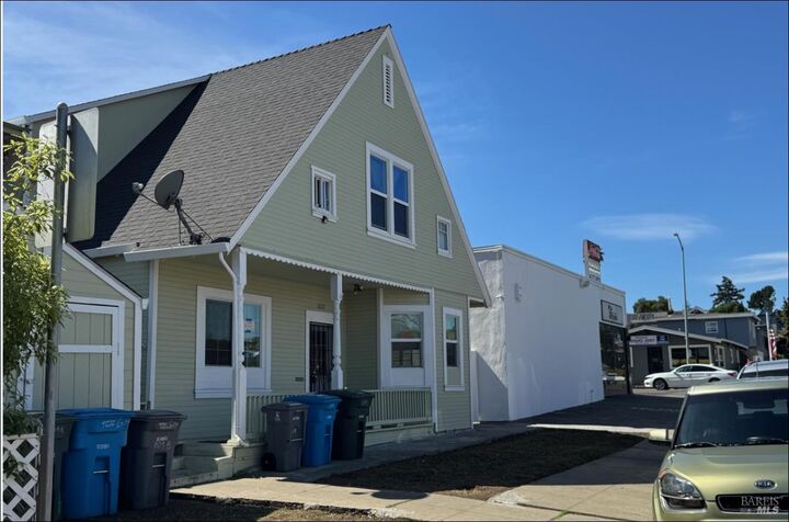 Property Photo:  609 Indiana Street  CA 94590 