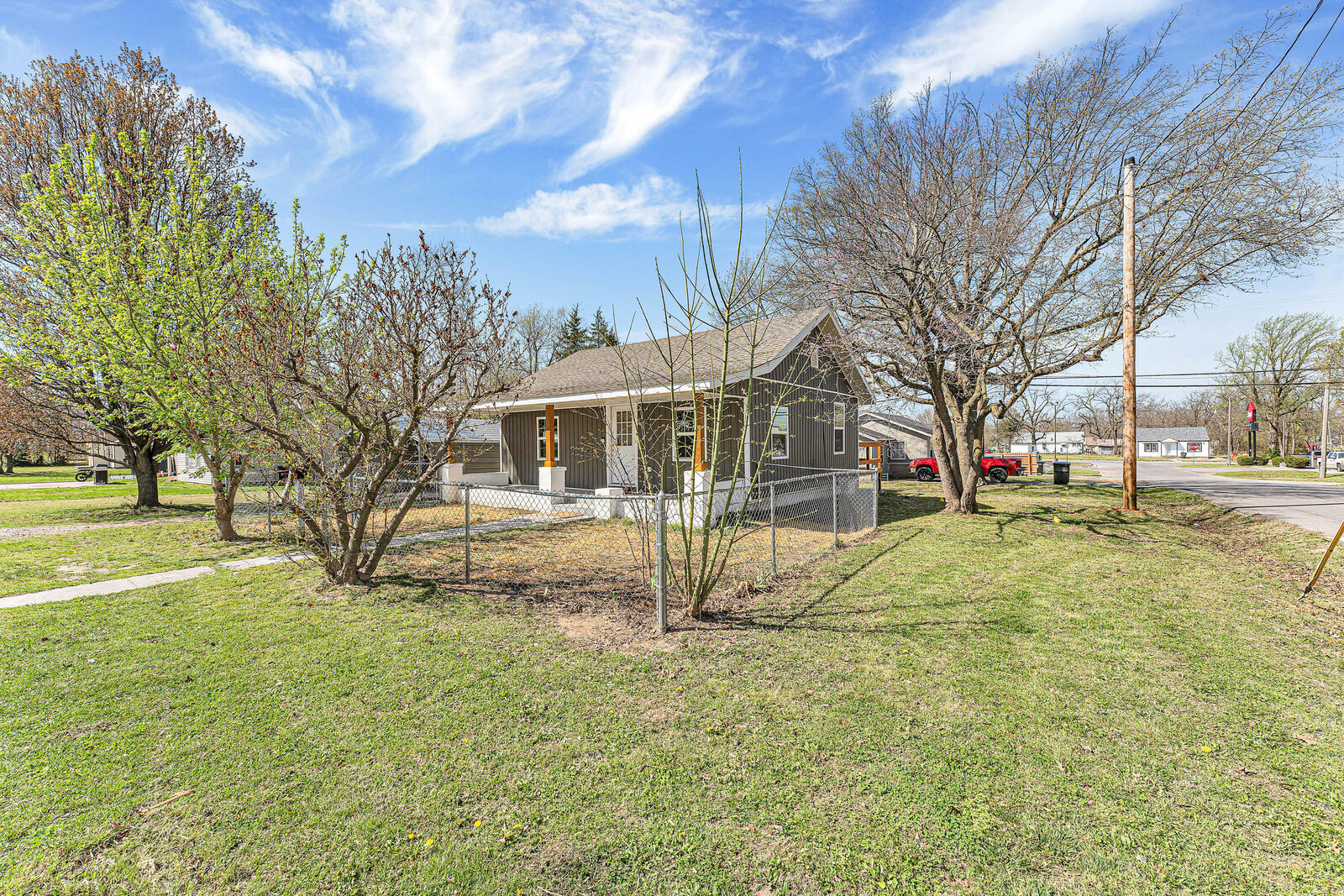 Property Photo:  903 S Park Avenue  MO 65605 