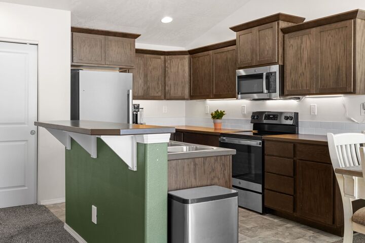 Property Photo:  4505 N McCabe Ln  WA 99216 