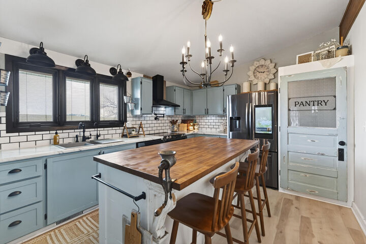 Property Photo:  1086 212 Place  IA 51601 