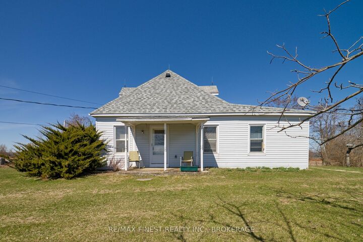 Property Photo: 10 Front Road ON K0H 2S0