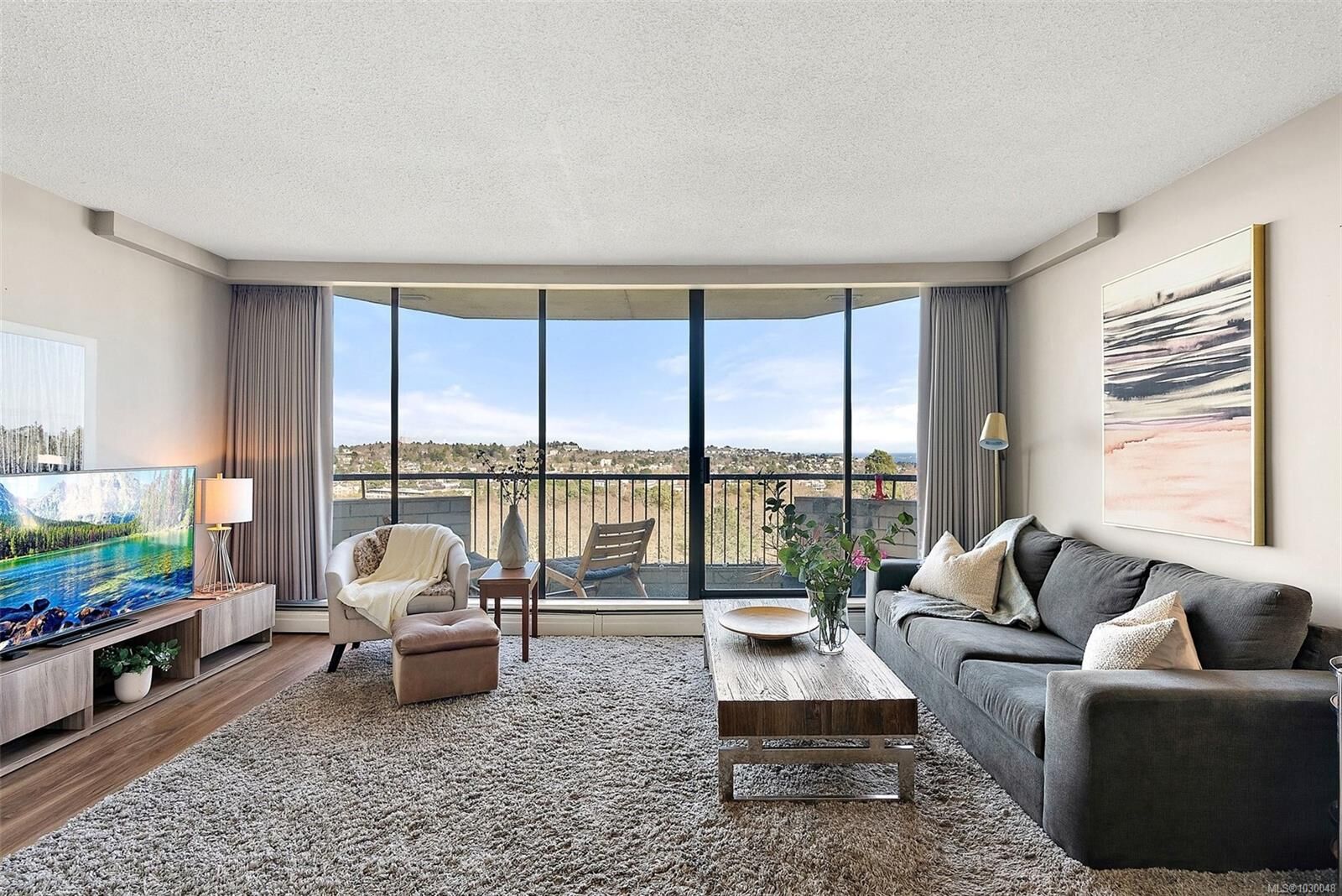 Property Photo:  620 Toronto St 1708  BC V8V 1P7 