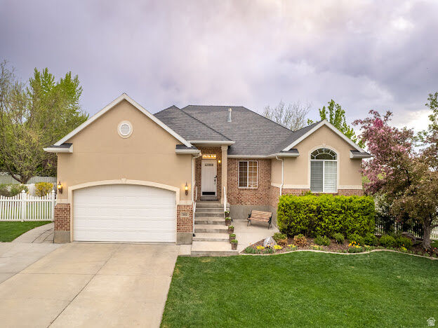 Property Photo: 341 W 600 N UT 84042