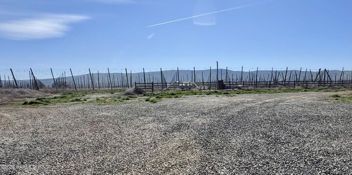 Property Photo: Nka Yost Rd WA 98948