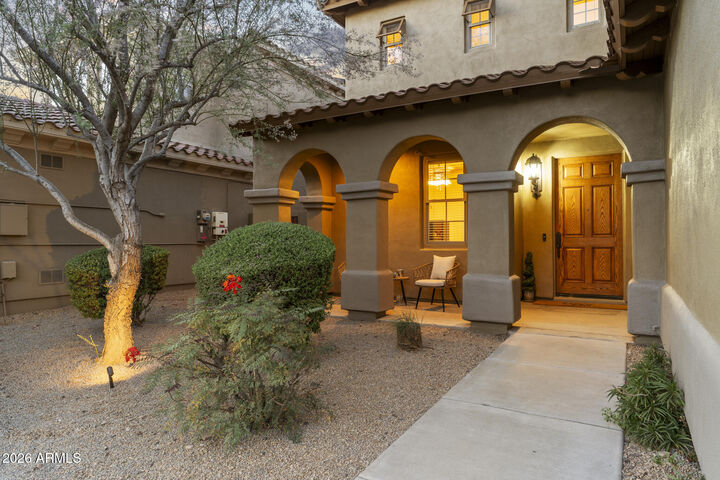 Property Photo:  3980 E Robin Lane  AZ 85050 