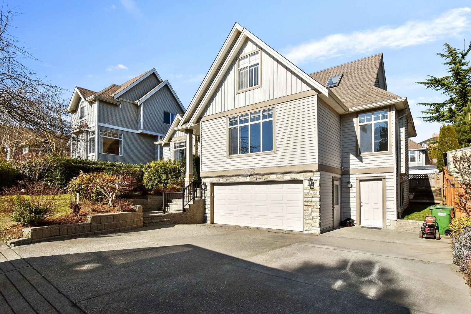 Property Photo: 31493 Spur Avenue BC V2T 6W9