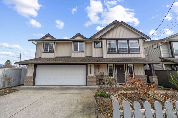 11982 230 Street — photo 1