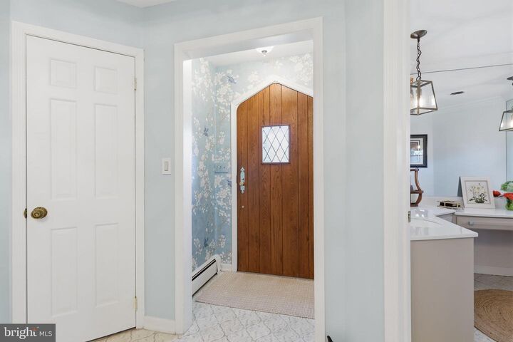 Property Photo:  8 Moon Circle  PA 19067 