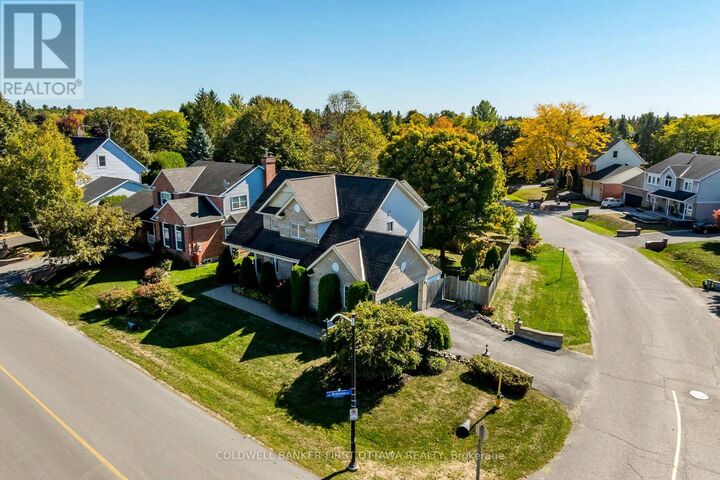 Property Photo:  38 Hobin Street  ON K2S 1G8 