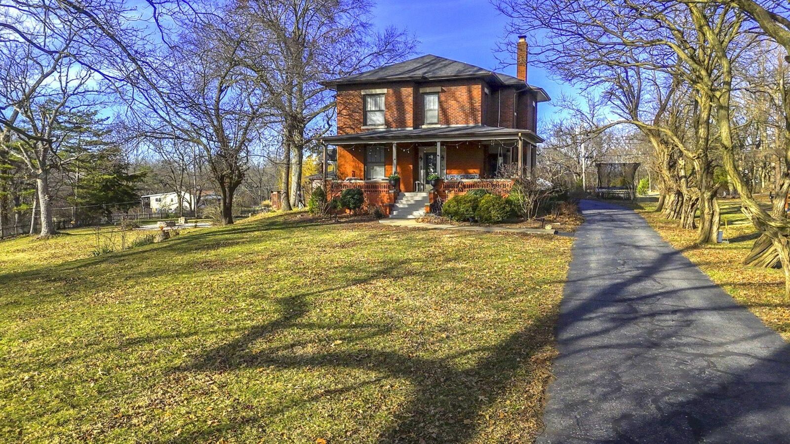 Property Photo:  709 Gilman St  MO 65270 