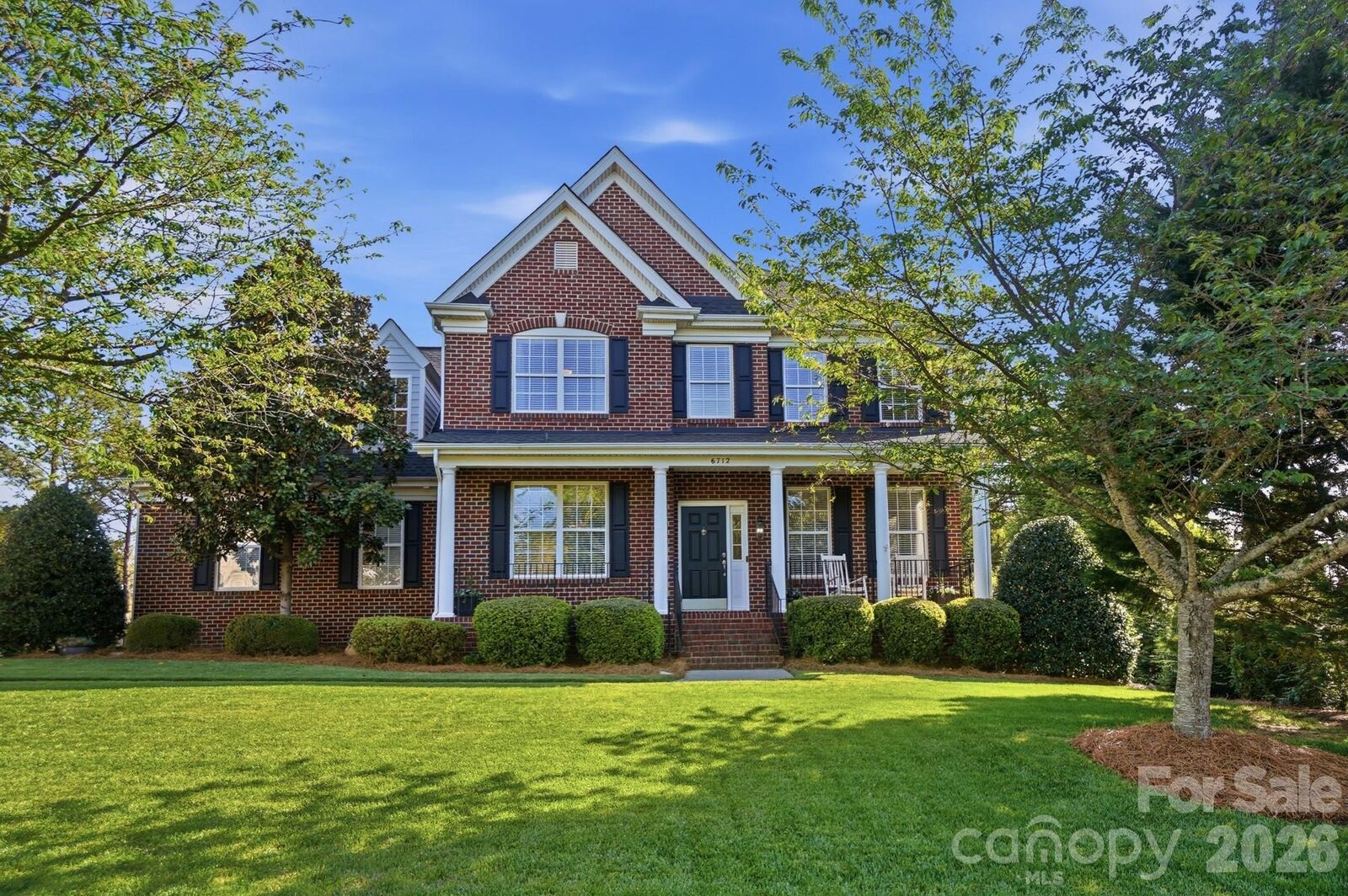 Property Photo: 6712 Old Persimmon Drive NC 28227