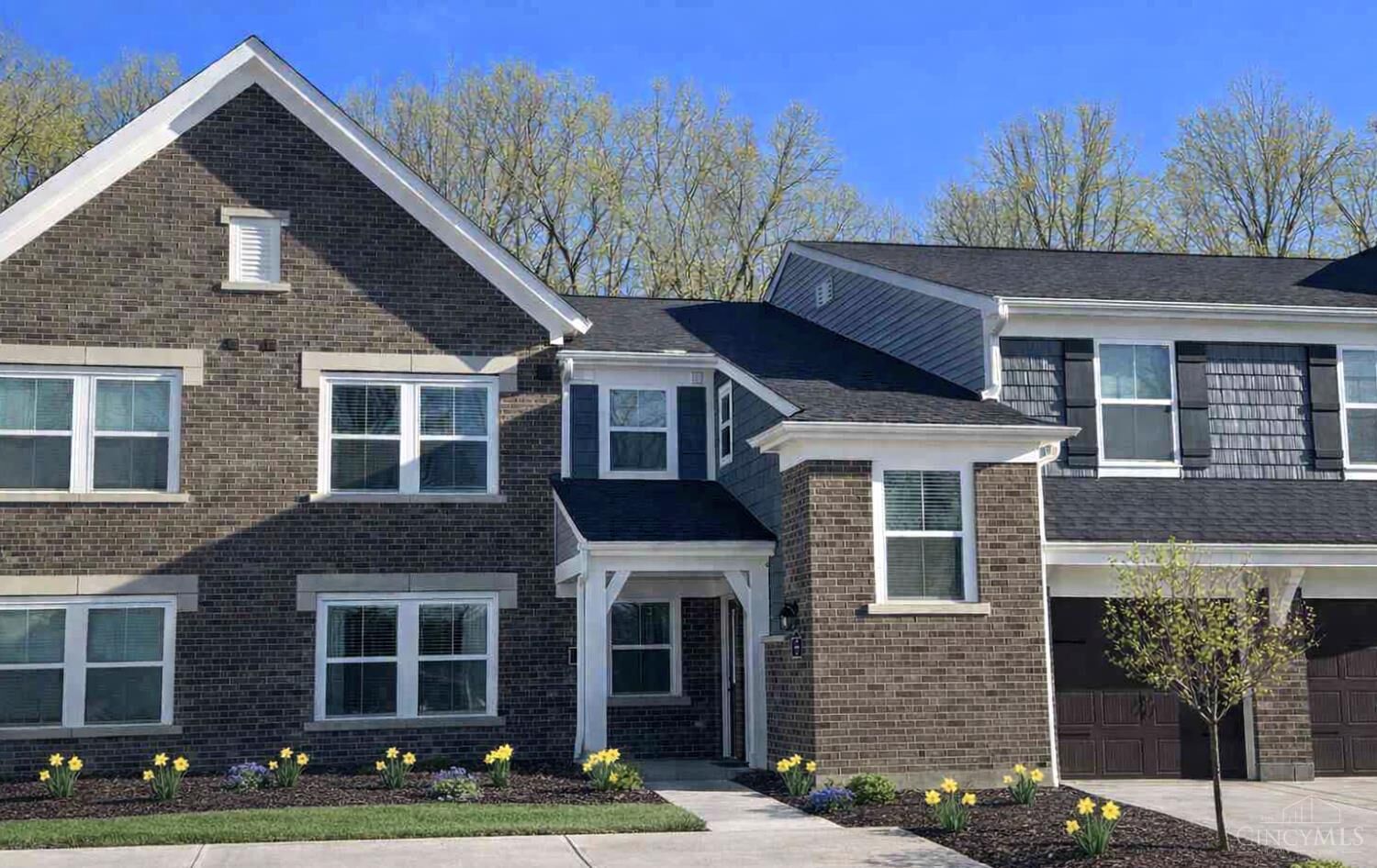 Property Photo:  5880 Parkview Lane  OH 45150 