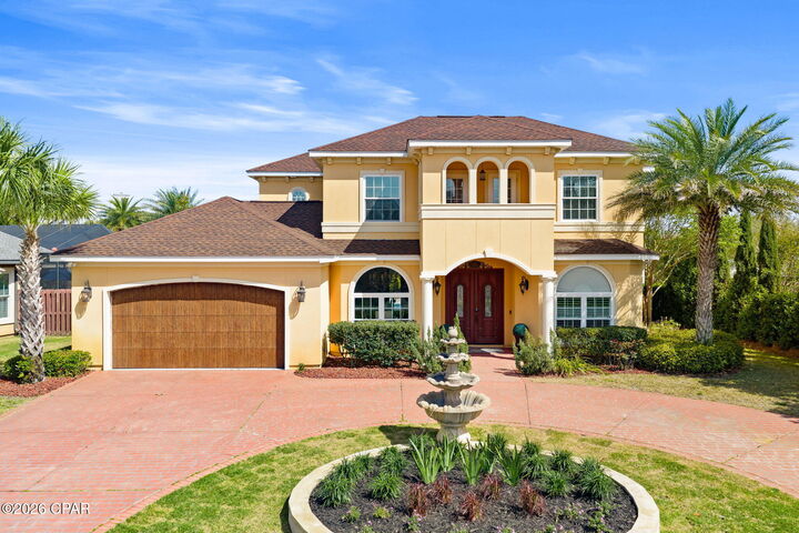 Property Photo:  102 Royal Palm Boulevard  FL 32408 