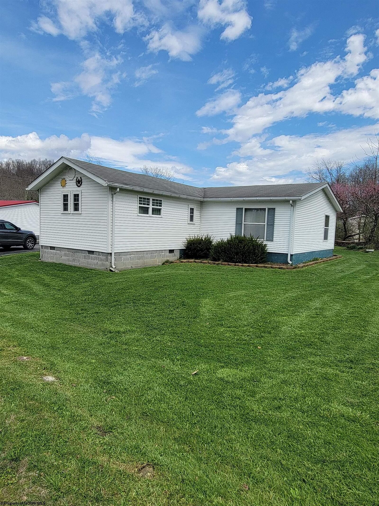 Property Photo:  42 Gate Lane  WV 26241 