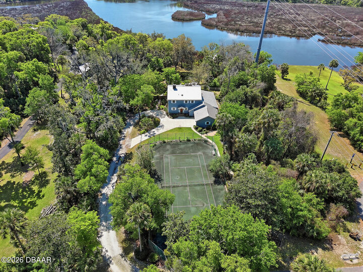 Property Photo:  6491 Spruce Creek Road  FL 32127 