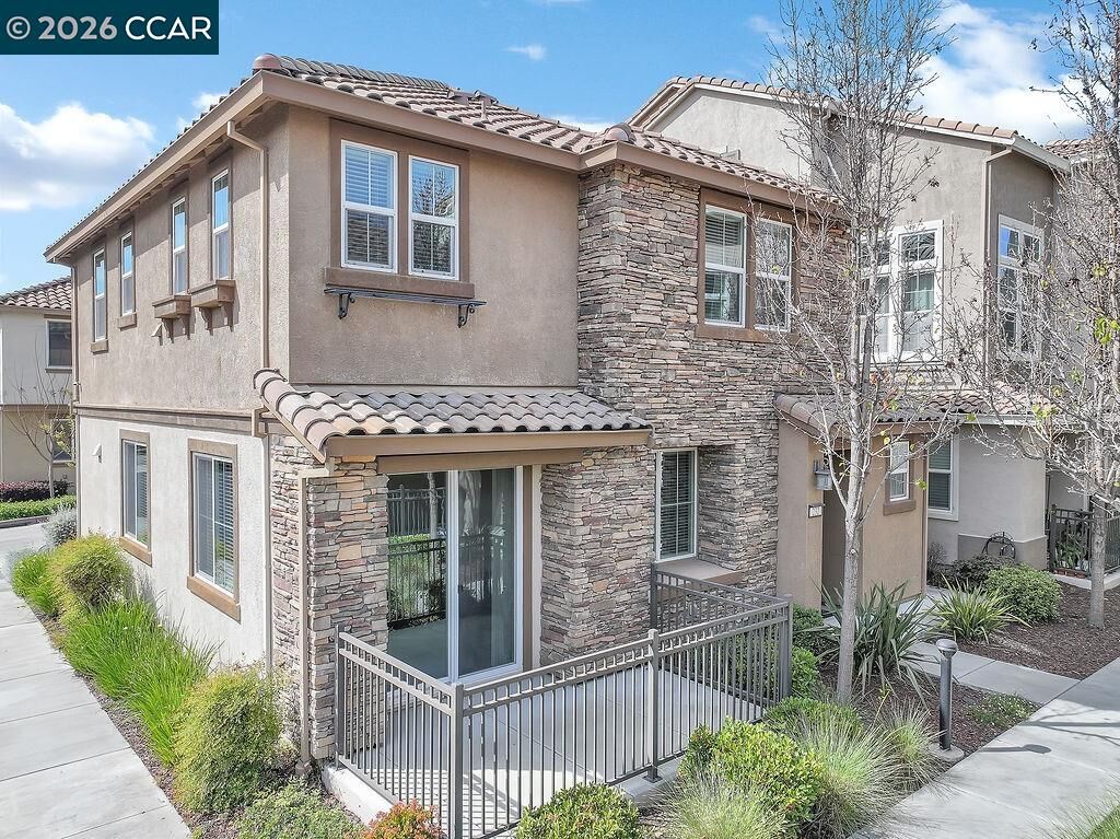 Property Photo:  232 Caterina Way  CA 94545 