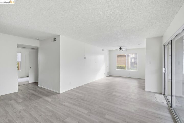 Property Photo:  355 Parkview Ter #D1  CA 94589 