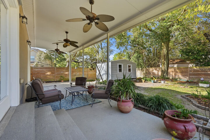 Property Photo: 203 Beal Parkway FL 32548
