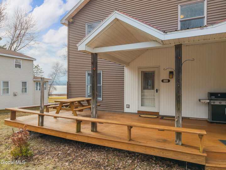 Property Photo:  130 Van Allen Lane  NY 12025 