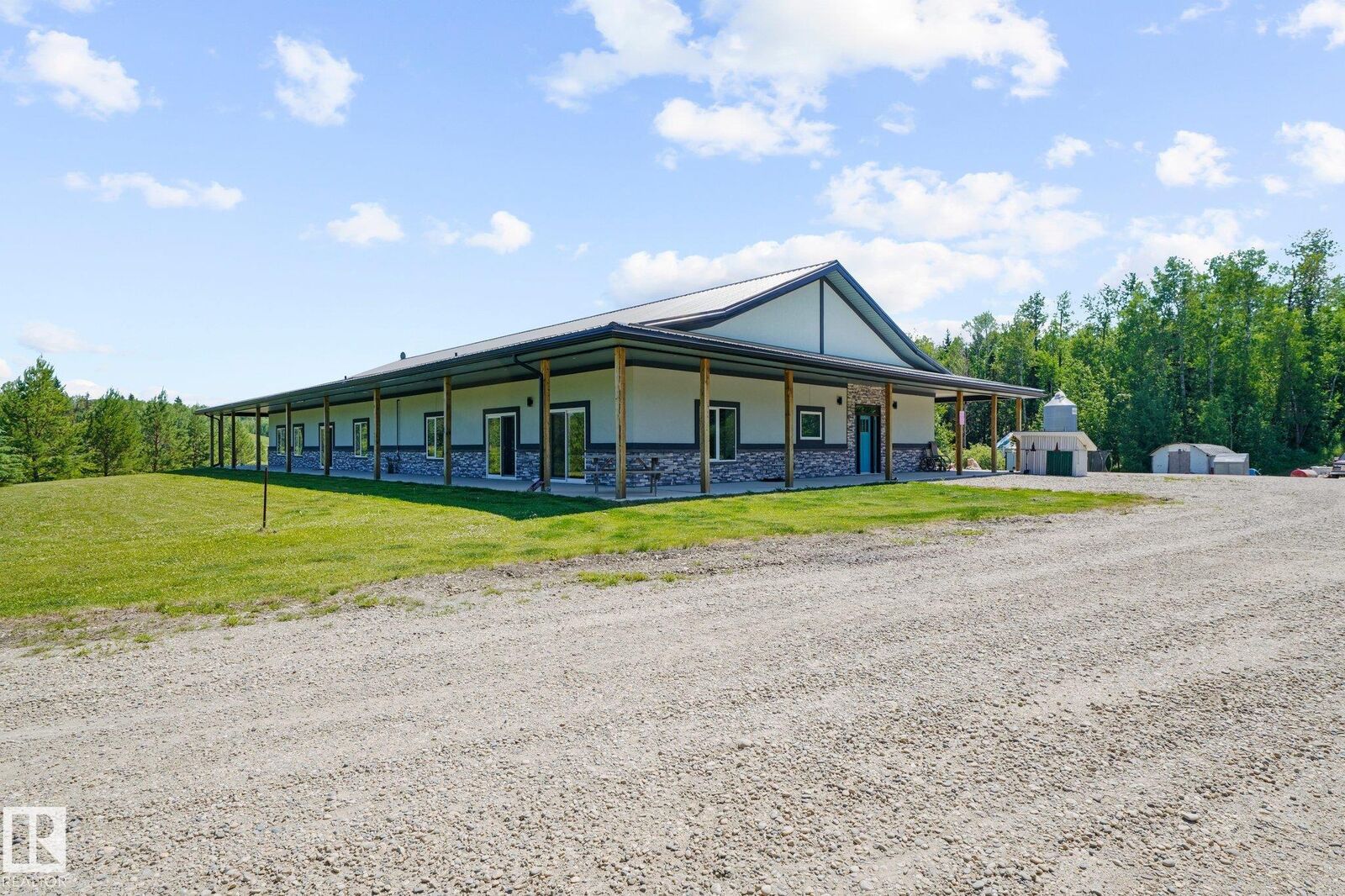 Property Photo: 51316 Highway 759 AB T0E 2H0