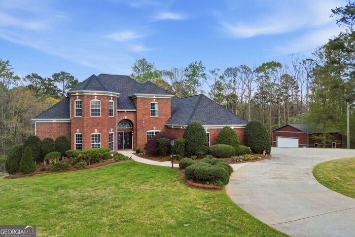 Property Photo: 5666 Chapel Hill Road GA 30135