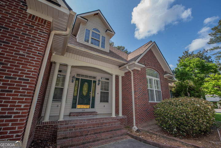 Property Photo: 502 Granada Terrace GA 31088