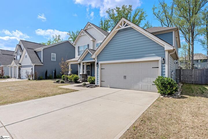 Property Photo:  704 Paxton Rose Drive  SC 29650 