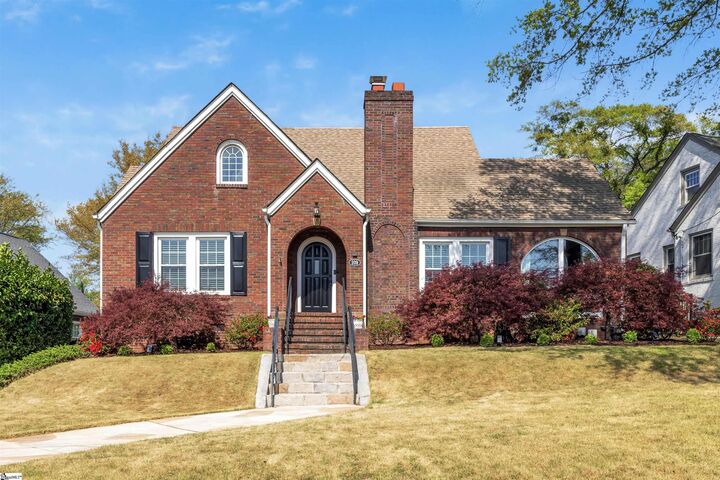 Property Photo:  209 Cleveland Street  SC 29601 