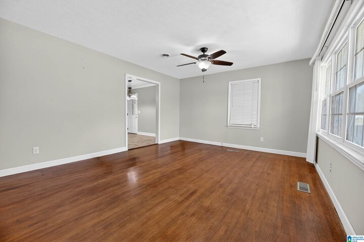 Property Photo: 911 Wood Avenue AL 35954