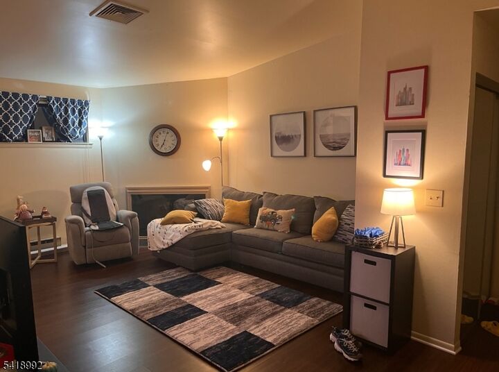 Property Photo:  14 Crossway  NJ 08809 