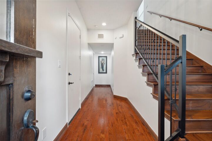 Property Photo:  415 W 8th Street  TX 77007 