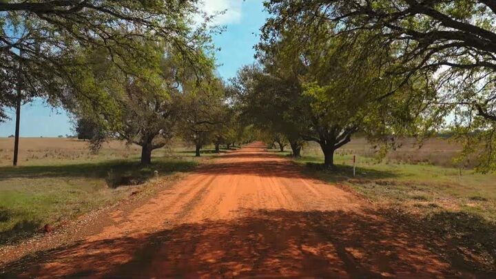 Property Photo:  136-137 Lot 136-137 Royal Oak Dr  TX 77624 