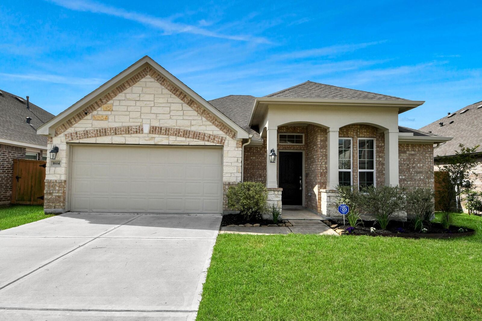 Property Photo:  1614 Diamond Mountain Drive  TX 77583 