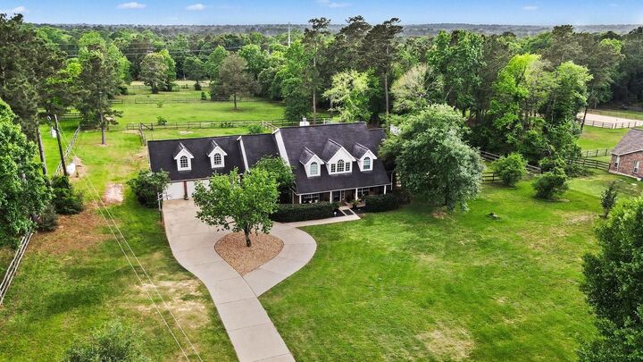 Property Photo:  114 Leah Drive  TX 77316 