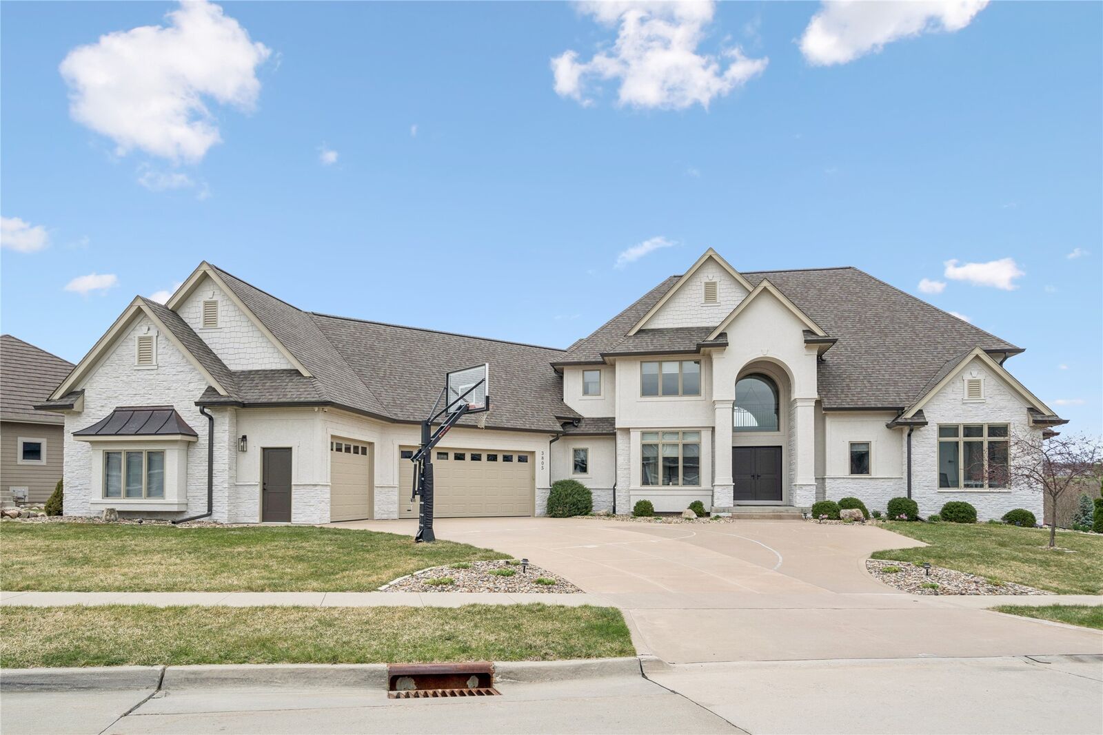 Property Photo:  3805 144th Street  IA 50323 